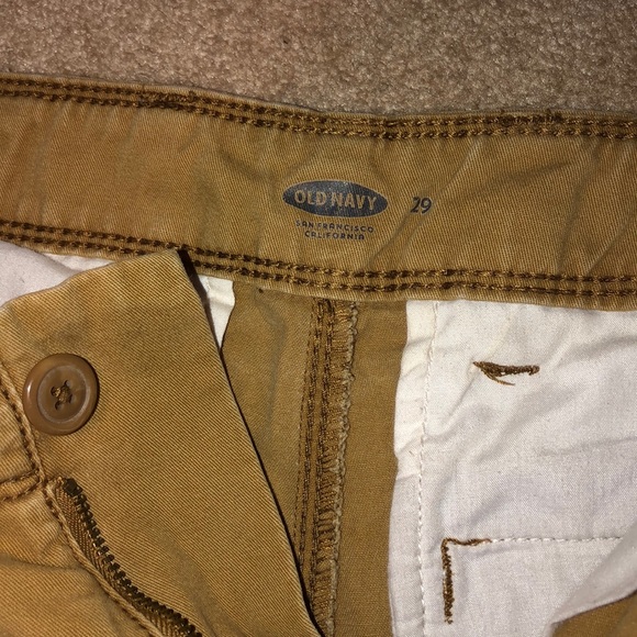 Old navy shorts - Picture 2 of 3